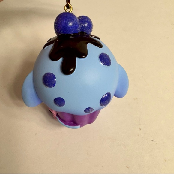 NWT. NWT. Disney Ornament - Munchlings Wild blueberry muffin Eeyore. - Picture 5 of 11